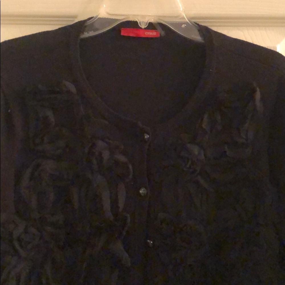 Black gorgeous detailed cardigan